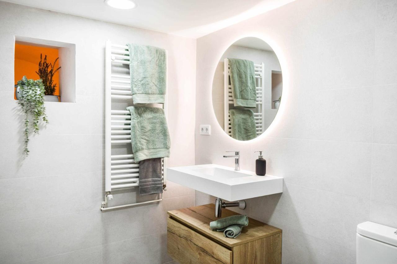 Casa Besalu Estudio En El Centro Del Pueblo Extérieur photo