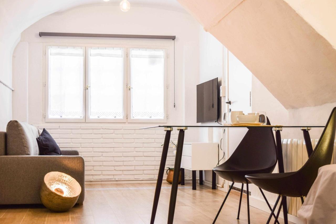 Casa Besalu Estudio En El Centro Del Pueblo Extérieur photo