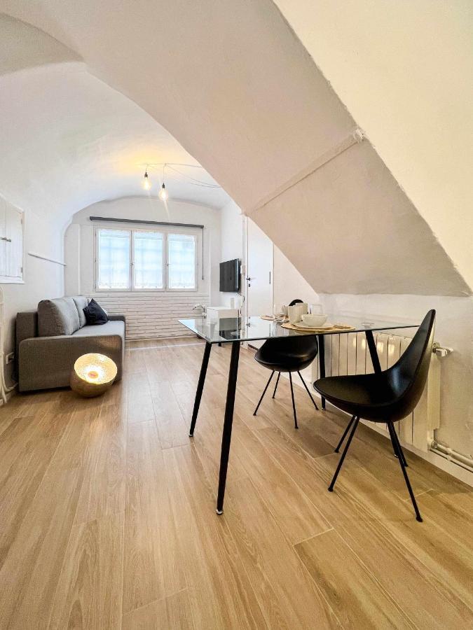 Casa Besalu Estudio En El Centro Del Pueblo Extérieur photo