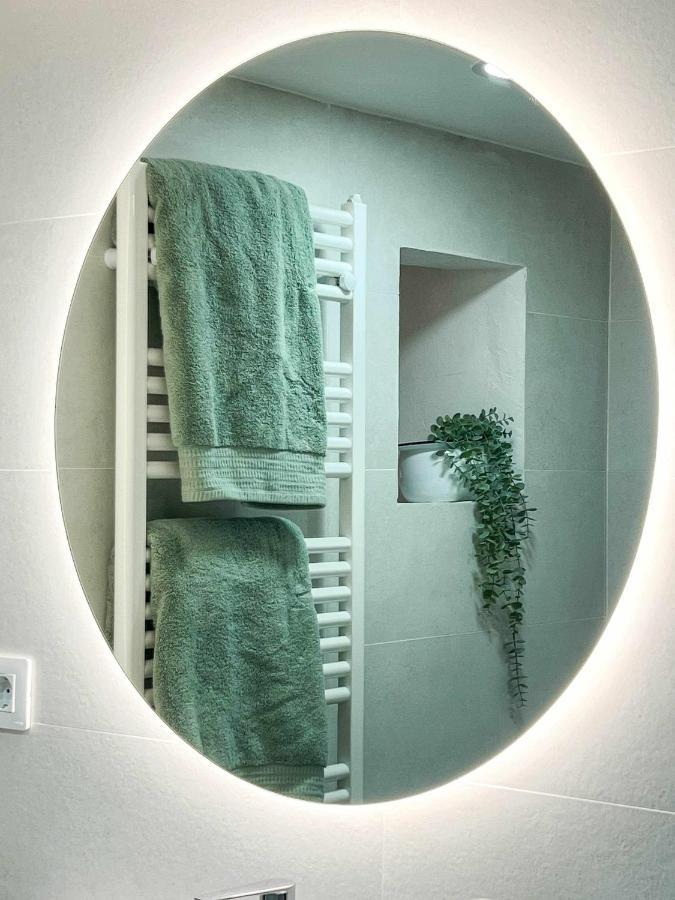 Casa Besalu Estudio En El Centro Del Pueblo Extérieur photo