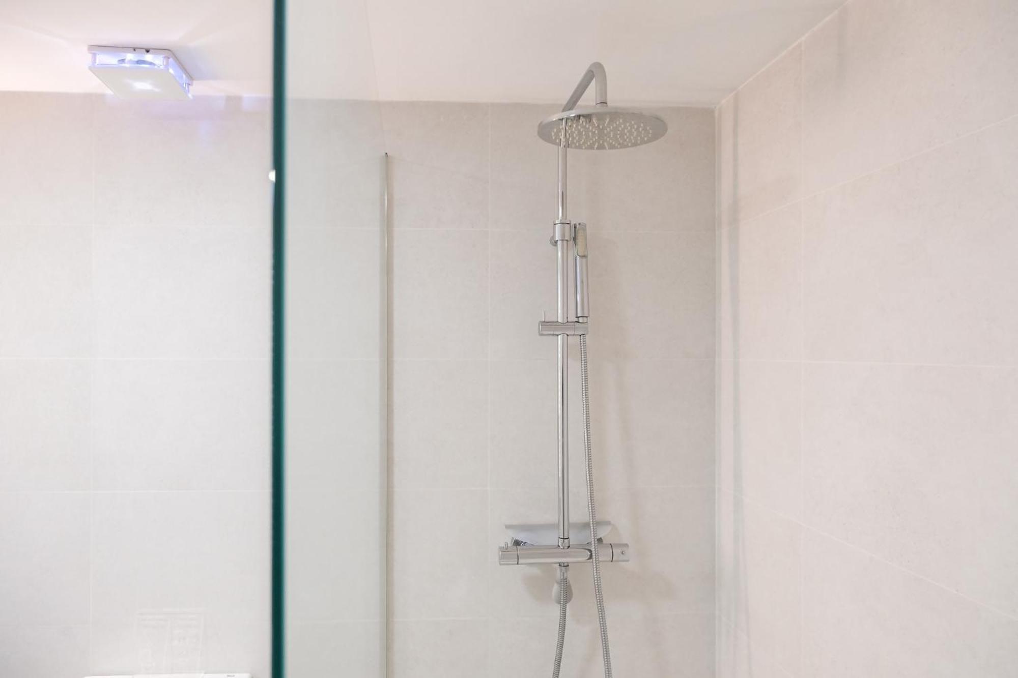 Casa Besalu Estudio En El Centro Del Pueblo Extérieur photo