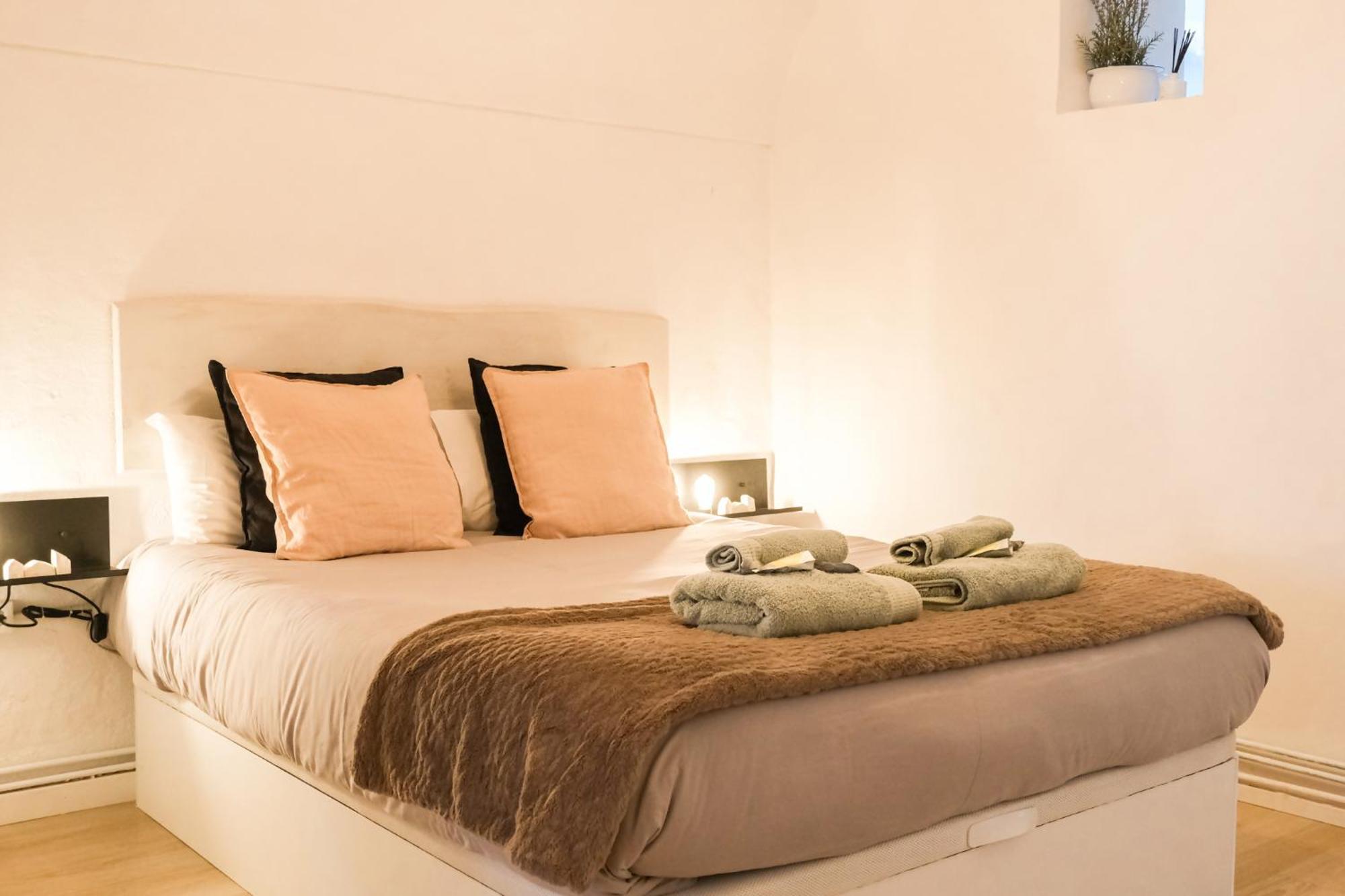 Casa Besalu Estudio En El Centro Del Pueblo Extérieur photo